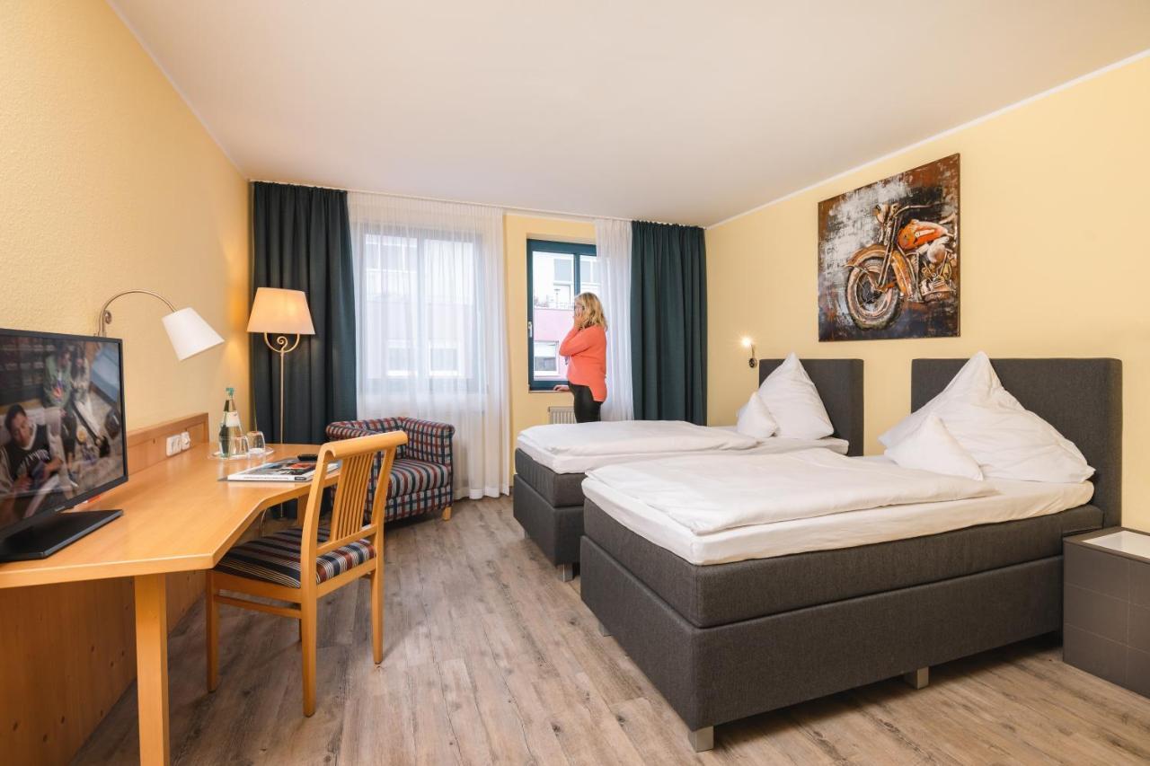Hotel Am Park Hueckelhoven Ngoại thất bức ảnh